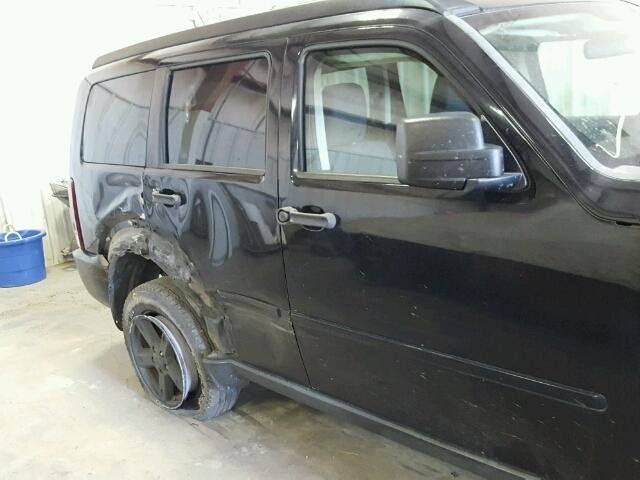 1D8GT28K57W683524 - 2007 DODGE NITRO SXT BLACK photo 9