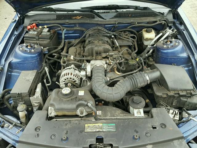 1ZVHT80N685208836 - 2008 FORD MUSTANG BLUE photo 7