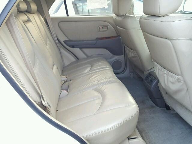 JT6HF10U8X0064430 - 1999 LEXUS RX 300 CREAM photo 6