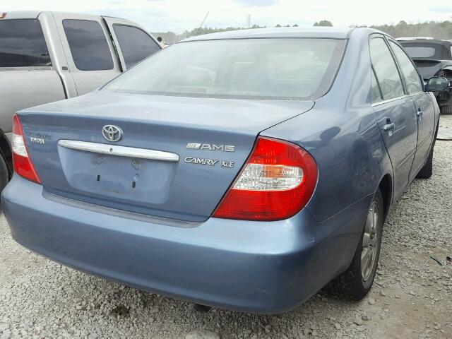 JTDBE32K330178354 - 2003 TOYOTA CAMRY LE BLUE photo 4