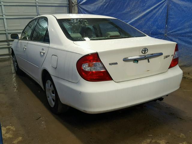 4T1BE32KX3U196242 - 2003 TOYOTA CAMRY LE WHITE photo 3