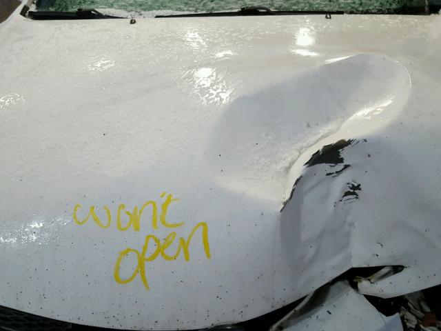 4T1BE32KX3U196242 - 2003 TOYOTA CAMRY LE WHITE photo 7