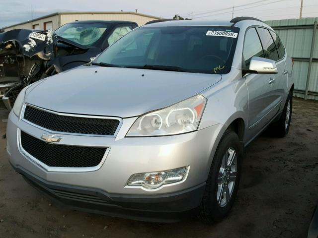 1GNER23D29S108599 - 2009 CHEVROLET TRAVERSE L SILVER photo 2