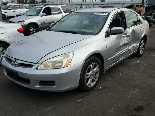 1HGCM56317A065834 - 2007 HONDA ACCORD SE SILVER photo 2