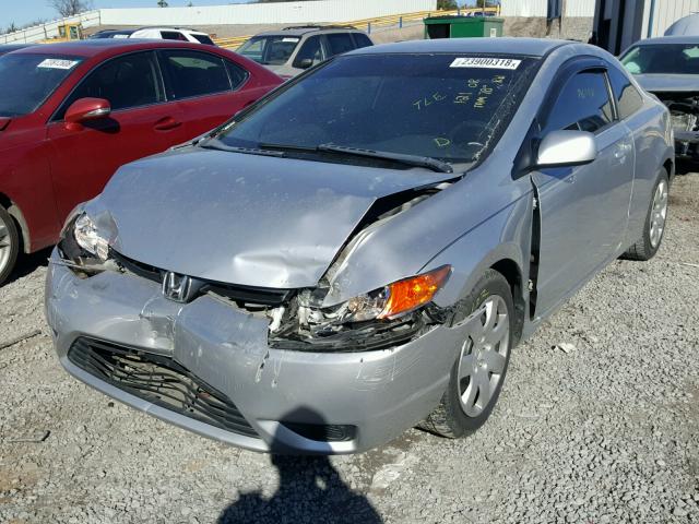 2HGFG11638H563549 - 2008 HONDA CIVIC LX SILVER photo 2