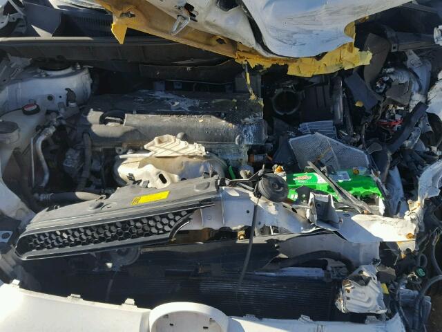 JTLZE4FE6FJ071407 - 2015 TOYOTA SCION XB WHITE photo 7
