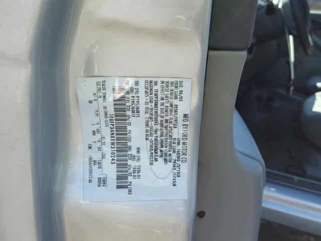 1FAFP34N85W310243 - 2005 FORD FOCUS ZX4 GRAY photo 10