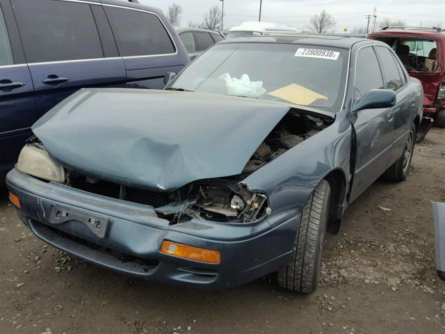 JT2BF12K5T0177295 - 1996 TOYOTA CAMRY LE GREEN photo 2