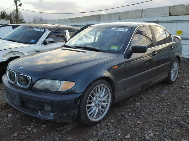 WBAEV53432KM01811 - 2002 BMW 330 I GREEN photo 2