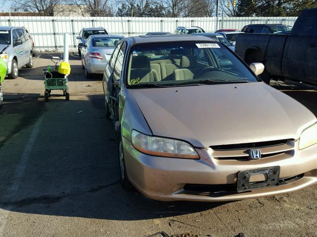 1HGCG5671YA045448 - 2000 HONDA ACCORD SE BEIGE photo 1