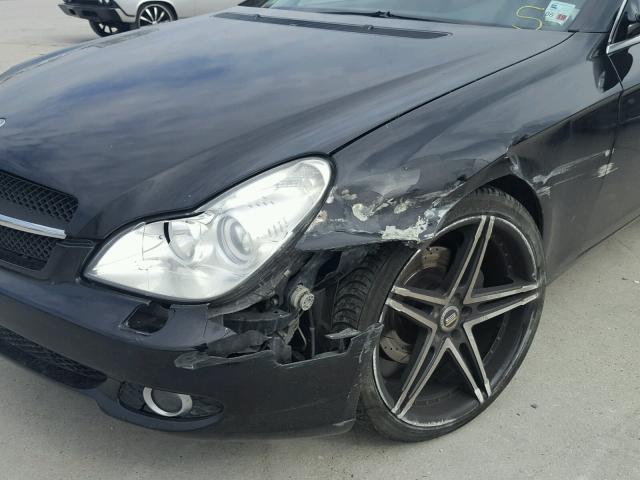 WDDDJ72X38A133039 - 2008 MERCEDES-BENZ CLS 550 BLACK photo 9