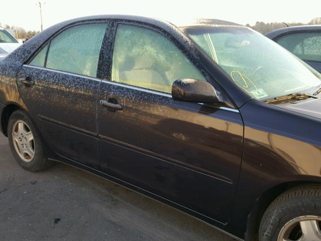 4T1BF32K42U505747 - 2002 TOYOTA CAMRY LE BROWN photo 9