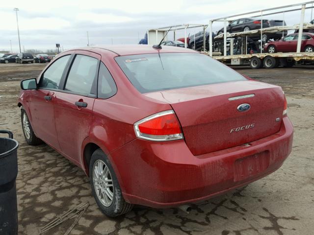 1FAHP3FN0AW137317 - 2010 FORD FOCUS SE RED photo 3