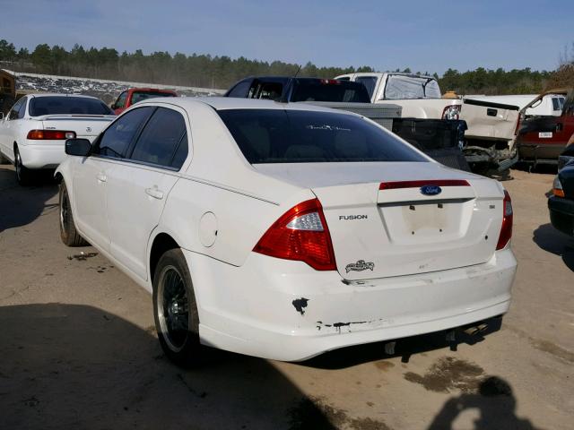 3FAHP0HA0BR192105 - 2011 FORD FUSION SE WHITE photo 3