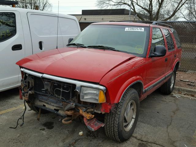 1GNDT13W4T2123590 - 1996 CHEVROLET BLAZER RED photo 2