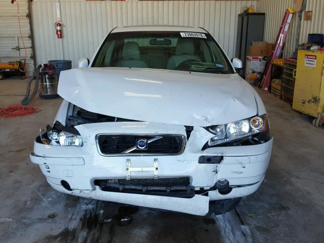 YV1RS592X92726480 - 2009 VOLVO S60 2.5T WHITE photo 9