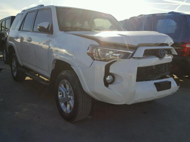 JTEBU5JR9H5421815 - 2017 TOYOTA 4RUNNER SR WHITE photo 1