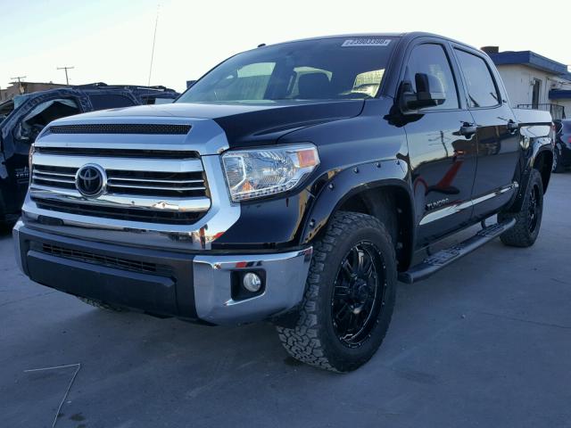 5TFEM5F1XHX113450 - 2017 TOYOTA TUNDRA CRE BLACK photo 2