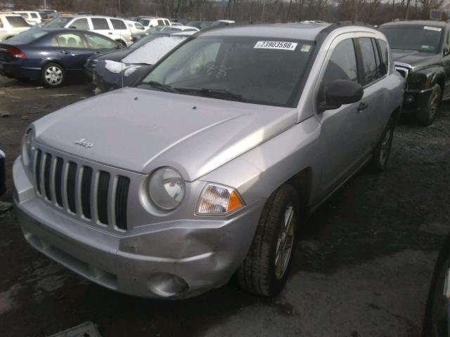 1J8FT47W57D158476 - 2007 JEEP COMPASS SILVER photo 2