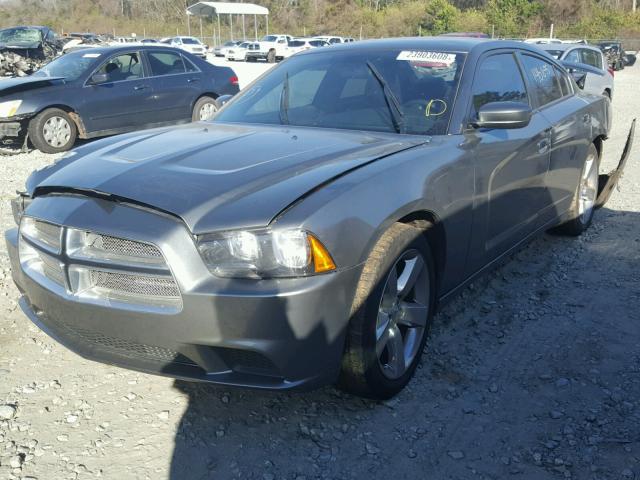 2B3CL3CG3BH608156 - 2011 DODGE CHARGER GRAY photo 2