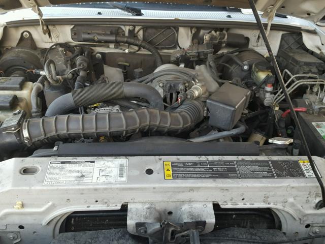 4F4YR16U61TM05263 - 2001 MAZDA B3000 CAB SILVER photo 7