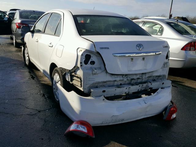 JTDBT923471160804 - 2007 TOYOTA YARIS WHITE photo 3