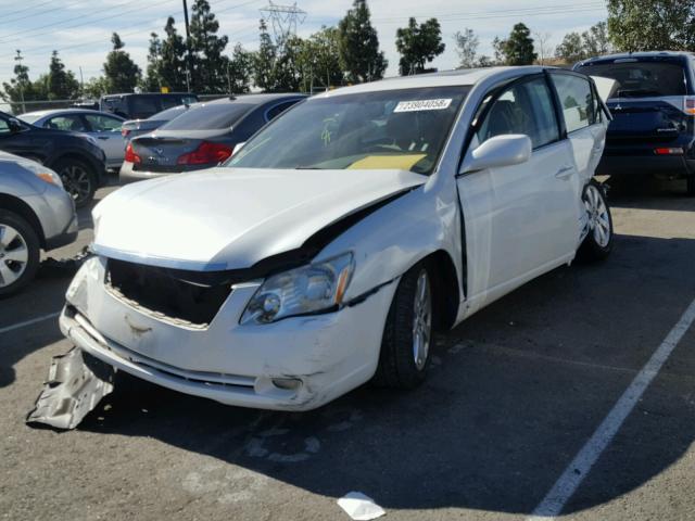 4T1BK36B65U058249 - 2005 TOYOTA AVALON XL WHITE photo 2