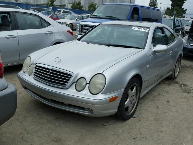 WDBLJ70GXXF053116 - 1999 MERCEDES-BENZ CLK 430 SILVER photo 2