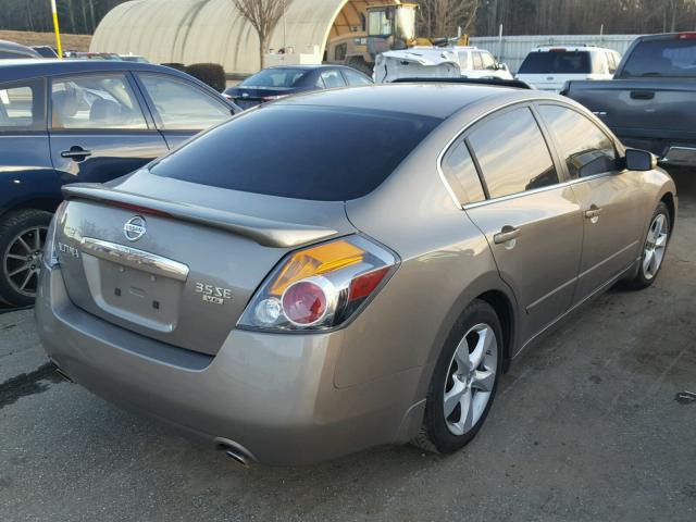 1N4BL21E68N477462 - 2008 NISSAN ALTIMA 3.5 GOLD photo 4