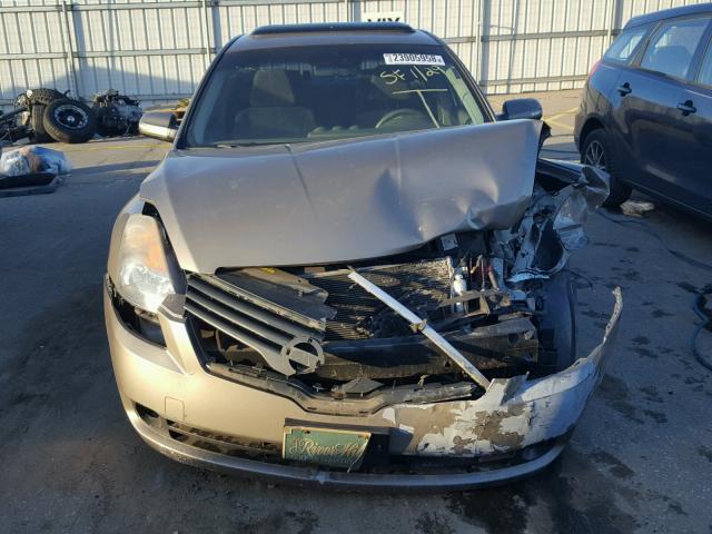 1N4BL21E68N477462 - 2008 NISSAN ALTIMA 3.5 GOLD photo 9