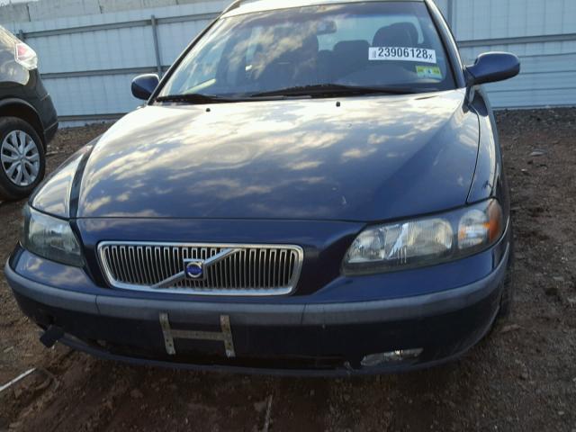 YV1SW53D521197046 - 2002 VOLVO V70 T5 TUR BLUE photo 7