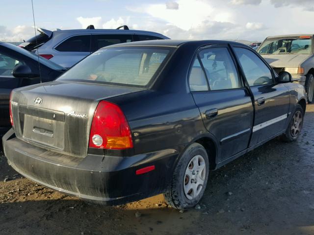 KMHCG45C65U655827 - 2005 HYUNDAI ACCENT GL BLACK photo 4