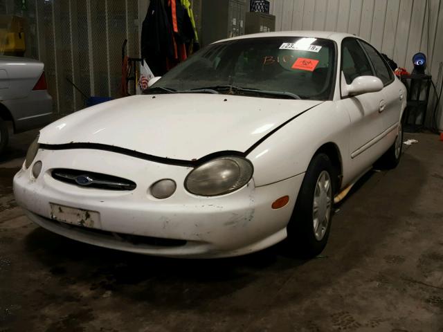 1FAFP52U6WG134116 - 1998 FORD TAURUS LX WHITE photo 2