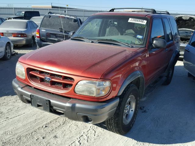 1FMYU24E8XUC81018 - 1999 FORD EXPLORER RED photo 2