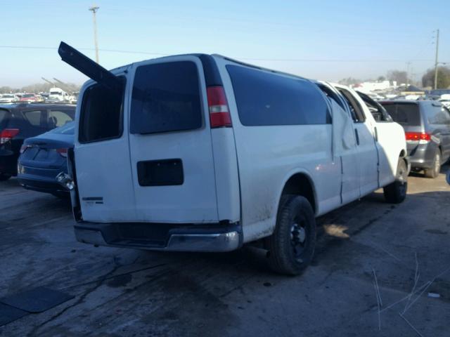 1GAZG1FG5E1184231 - 2014 CHEVROLET EXPRESS G3 WHITE photo 4