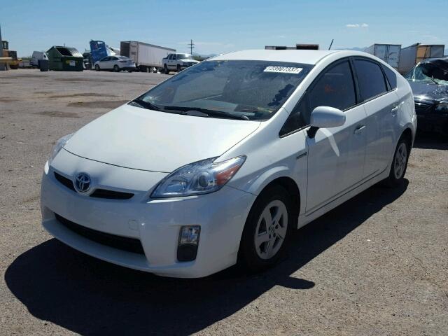 JTDKN3DU8A1303211 - 2010 TOYOTA PRIUS WHITE photo 2