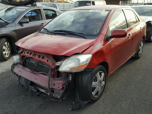 JTDBT923874000679 - 2007 TOYOTA YARIS RED photo 2