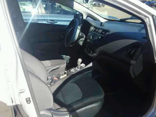 KNADM5A39D6099803 - 2013 KIA RIO LX Արծաթագույն լուսանկար 5