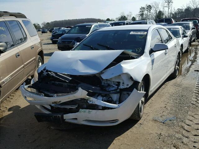 1G1ZC5EU0BF163179 - 2011 CHEVROLET MALIBU 1LT WHITE photo 2