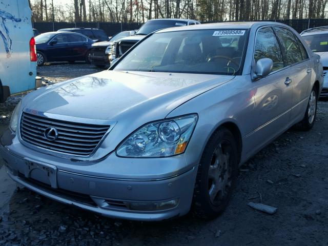 JTHBN36F040168572 - 2004 LEXUS LS 430 SILVER photo 2