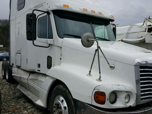 1FUJBBCK67LX04079 - 2007 FREIGHTLINER CONVENTION WHITE photo 1