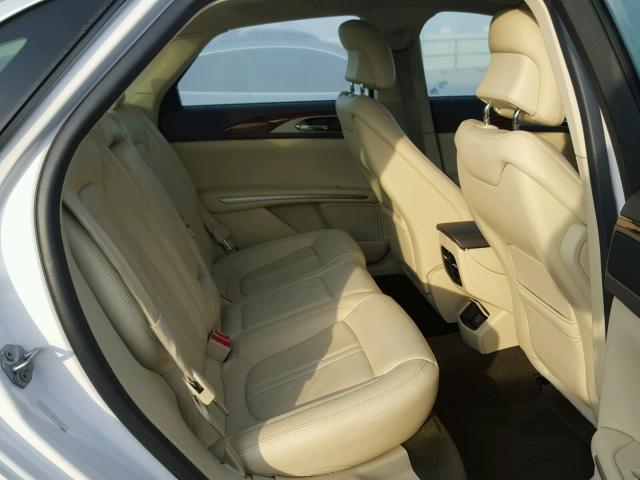 3LN6L2LU1ER805469 - 2014 LINCOLN MKZ HYBRID WHITE photo 6