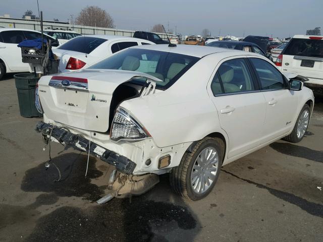 3FADP0L3XCR225412 - 2012 FORD FUSION HYB WHITE photo 4