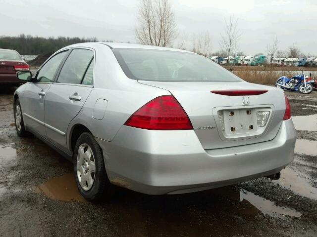 1HGCM56476A145730 - 2006 HONDA ACCORD LX SILVER photo 3