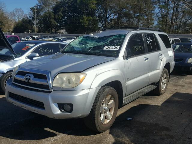 JTEZU14R760070741 - 2006 TOYOTA 4RUNNER SR SILVER photo 2