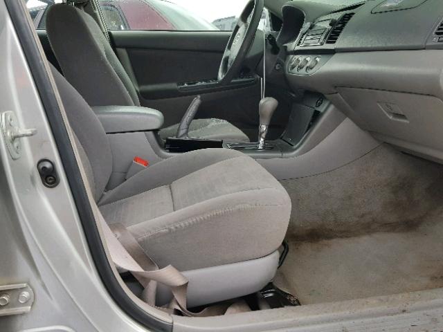 4T1BE32K95U537942 - 2005 TOYOTA CAMRY LE SILVER photo 5