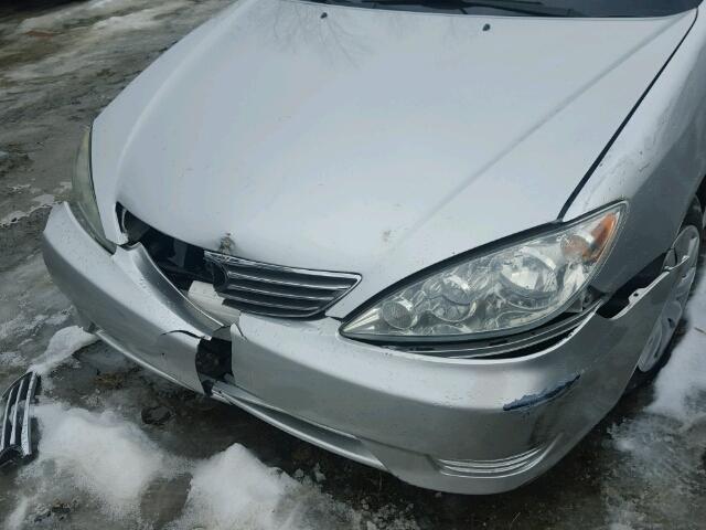 4T1BE32K95U537942 - 2005 TOYOTA CAMRY LE SILVER photo 9