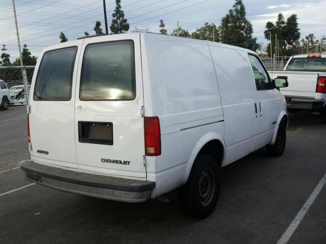 1GCDM19W0WB176322 - 1998 CHEVROLET ASTRO WHITE photo 4