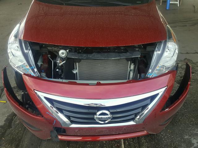 3N1CN7AP6GL915695 - 2016 NISSAN VERSA S RED photo 9