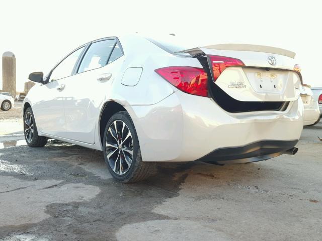 5YFBURHE7HP617768 - 2017 TOYOTA COROLLA L WHITE photo 3